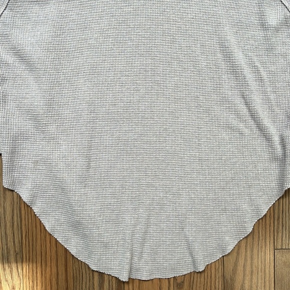 SOLD Aritzia TNA Alder Thermal Long Sleeve size small - Picture 7 of 10